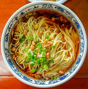 絶対に試すべき重慶の麺類：小面（しょうめん）